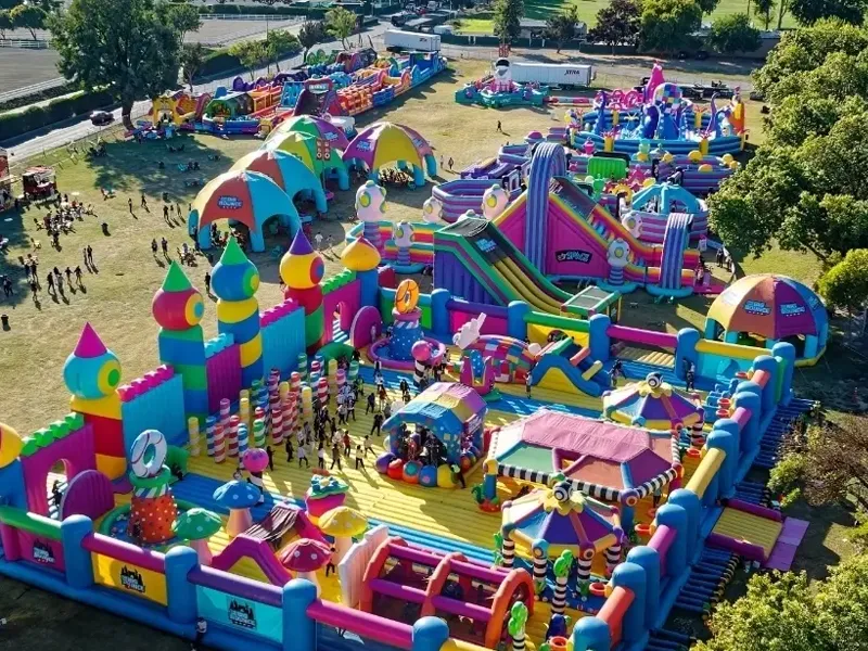 Який брезентовий матеріал більше підходить для тривалого використання на вулиці?